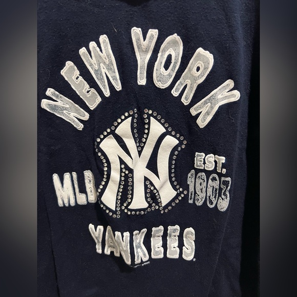 321 New York Yankees T-shirt. SIZE LG. Barley worn. - Picture 4 of 4